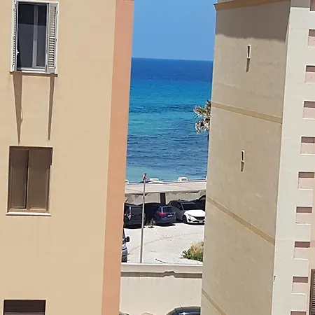 Sea Small *